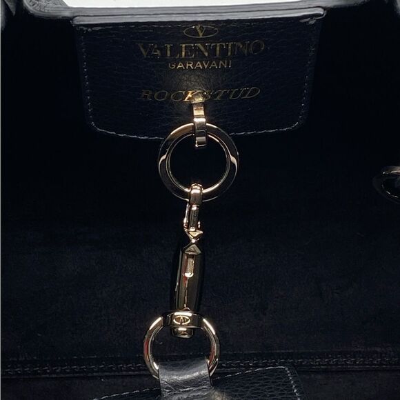 Valentino Garavani Rockstud Small East-West Leather Tote Bag - Picture 9 of 12